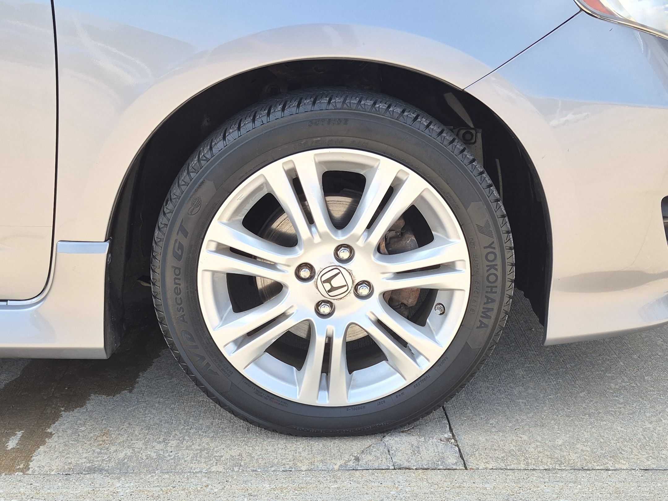 Used 2009 Silver Honda Sport image 28