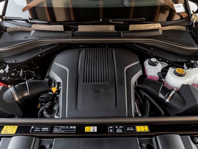 New 2026 Carpathian Grey LAND ROVER Dynamic SE image 33