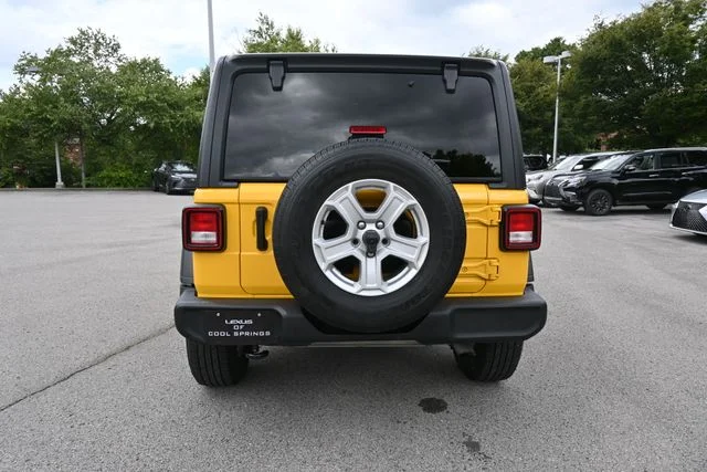 Used 2021  Jeep Unlimited Sport S image 4