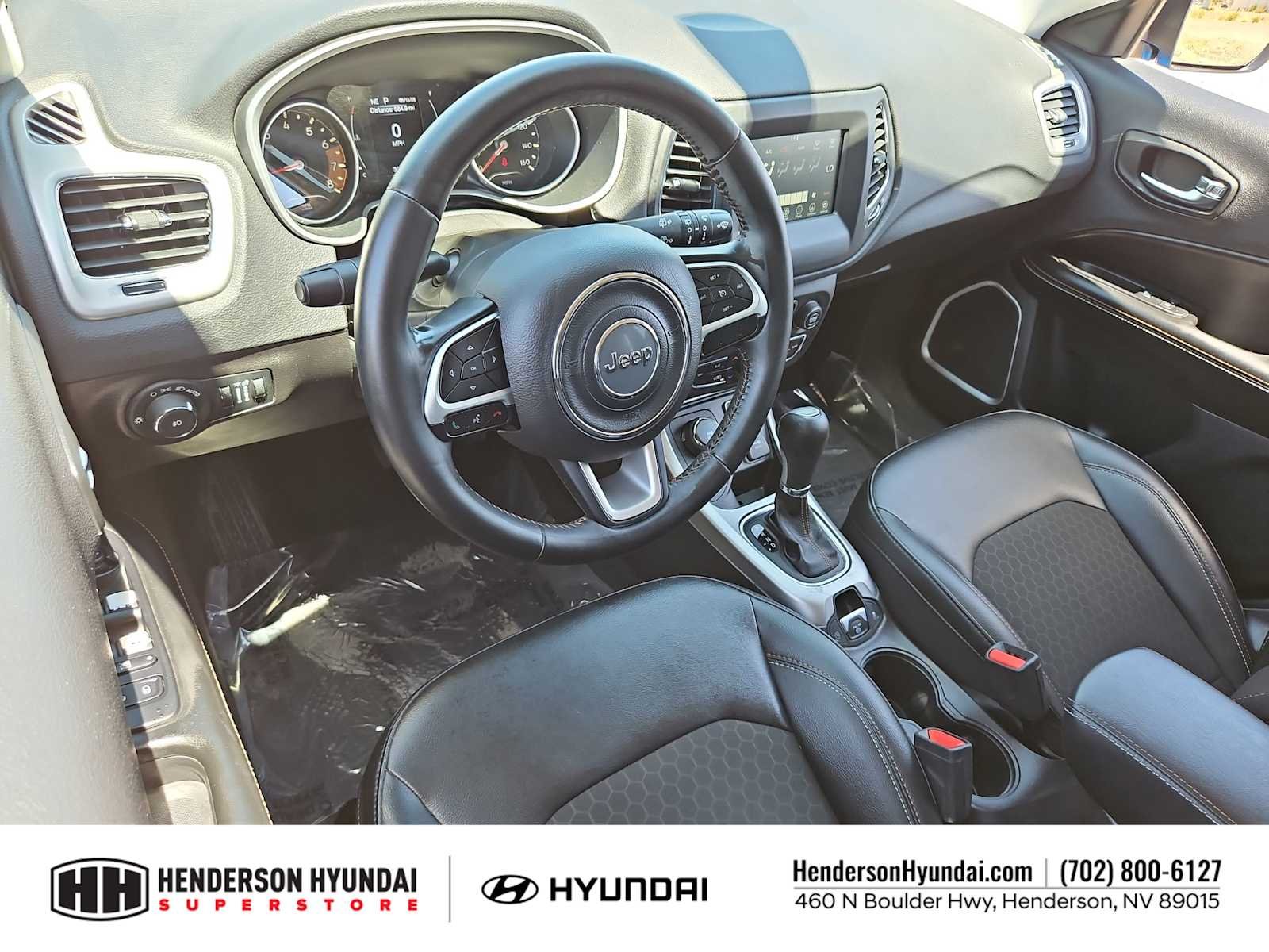 Used 2020 Laser Blue Pearlcoat Jeep Latitude image 10