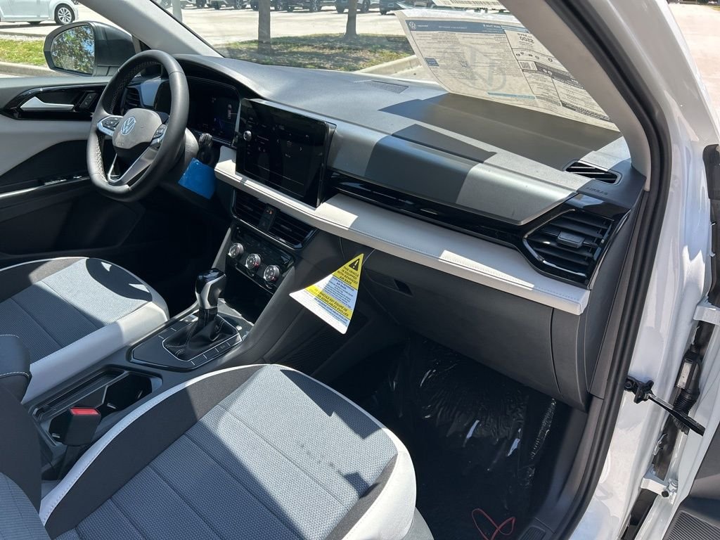 New 2026 White Volkswagen 1.5T S image 43