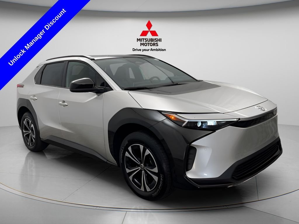 Used 2024 Toyota bZ4X XLE with VIN JTMABACA2RA078814 for sale in Countryside, IL