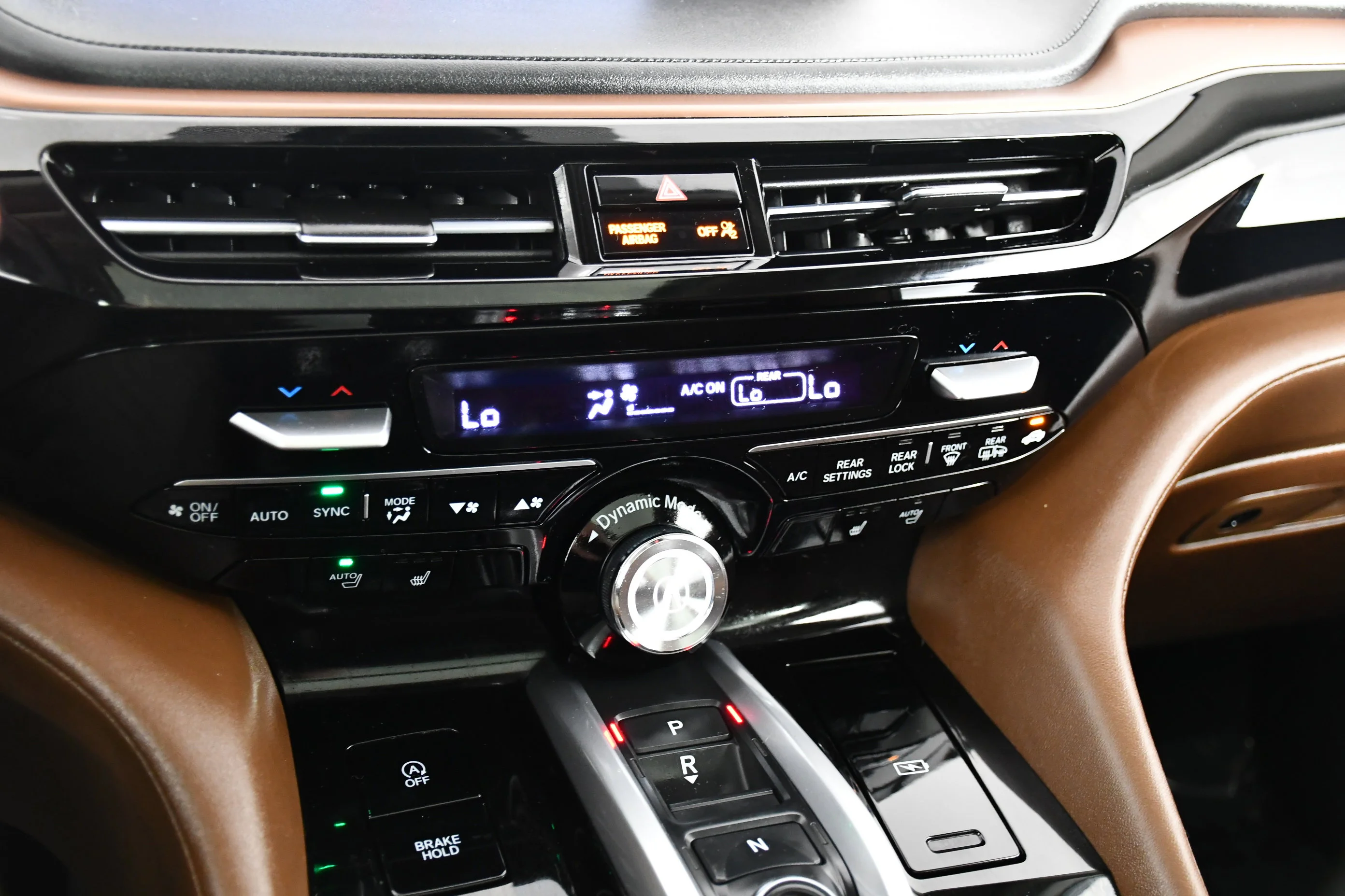Certified Used 2024 Liquid Carbon Metallic Acura w/Technology Package image 28