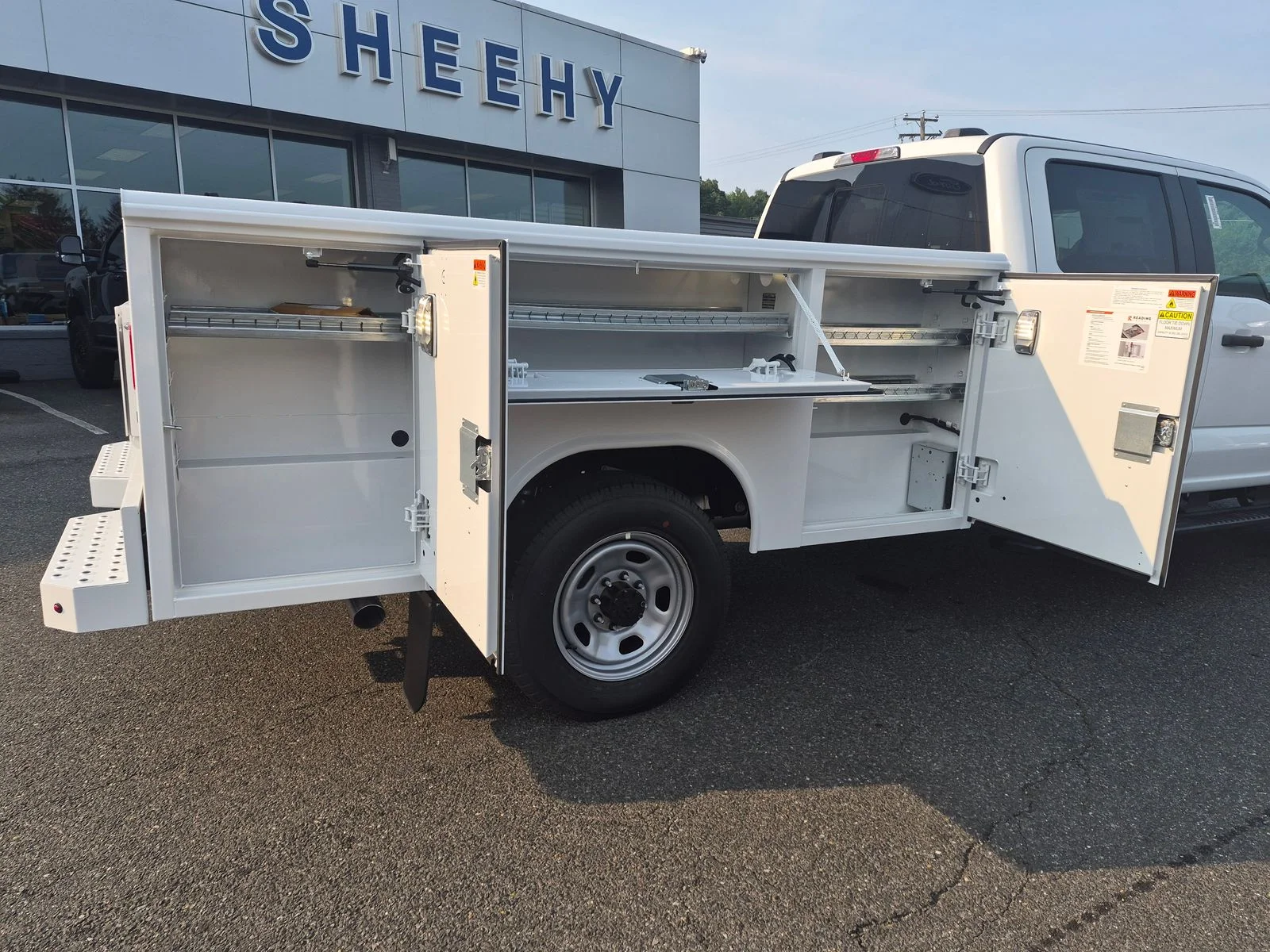 New 2026 Oxford White Ford XL SERVICE BODY image 5