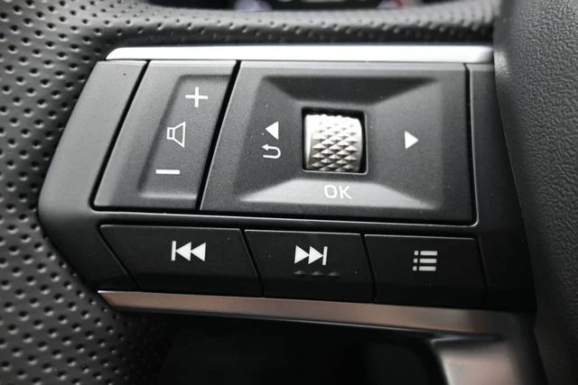 New 2026 Gray Mitsubishi LE image 24