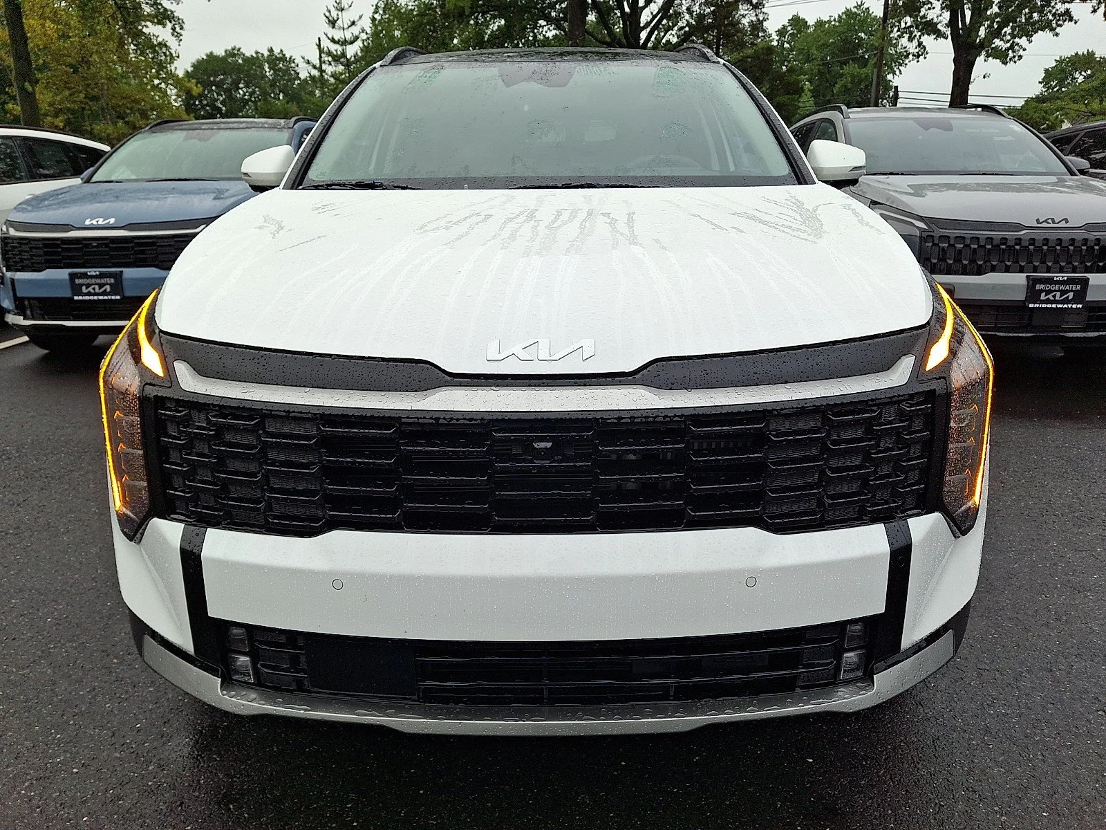 New 2027 Snow White Pearl Kia SX Prestige image 2