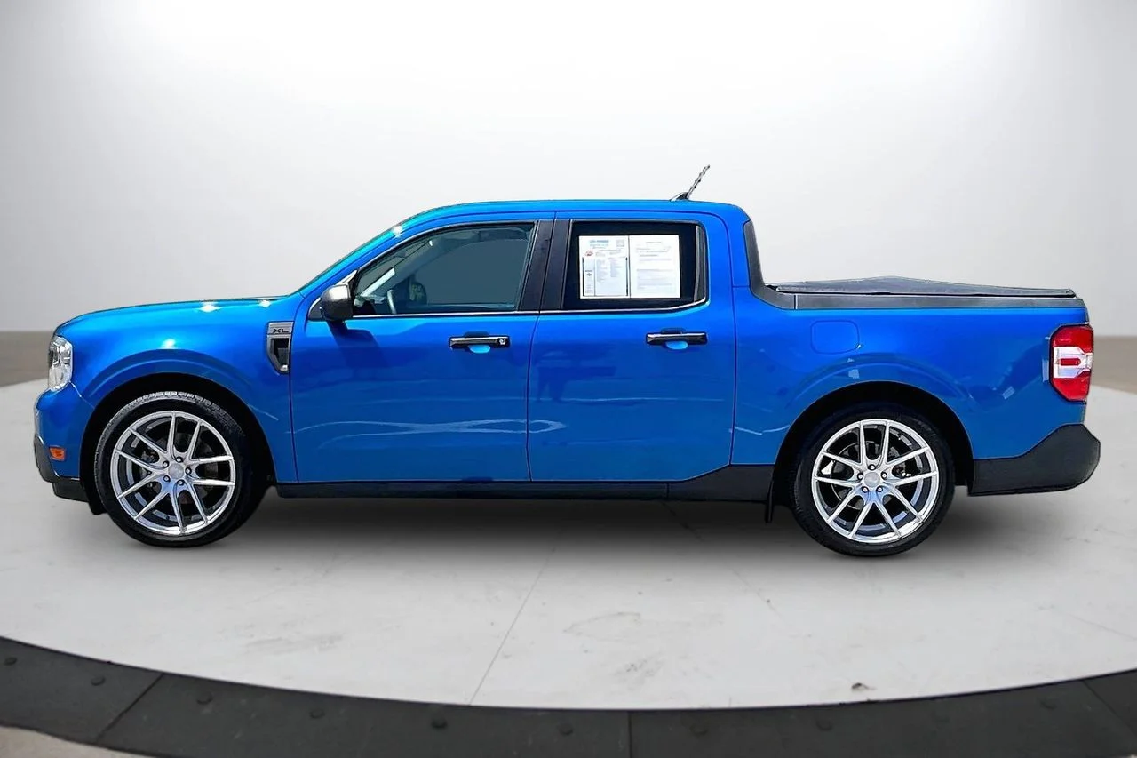 Used 2022 Blue Ford XL image 5