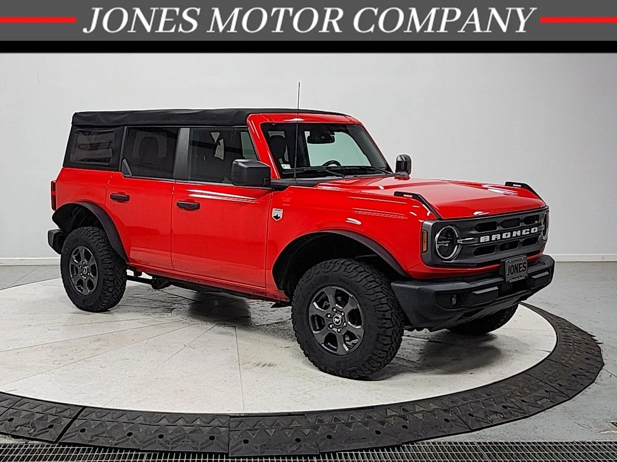 Used 2022 Race Red Ford Big Bend image 1