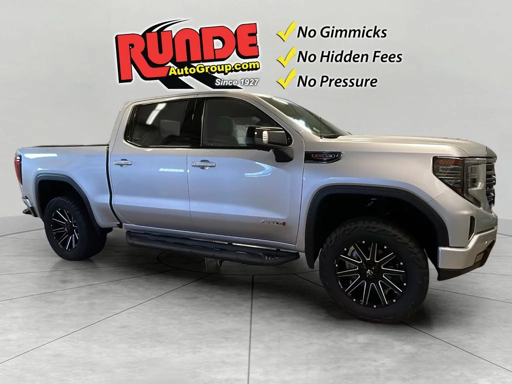 2022 GMC Sierra 4WD Crew Cab Short Box AT4's photo