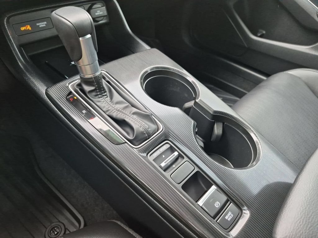 Used 2025  Honda Sport image 12
