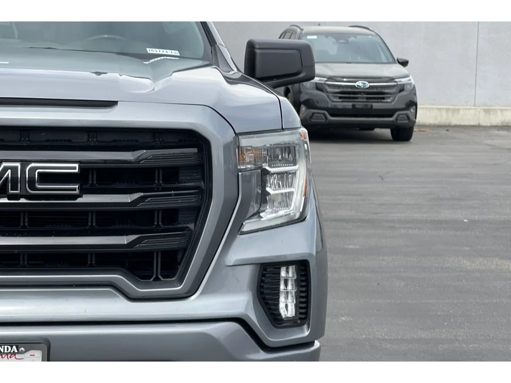 Used 2022 Satin Steel Metallic GMC Elevation image 19
