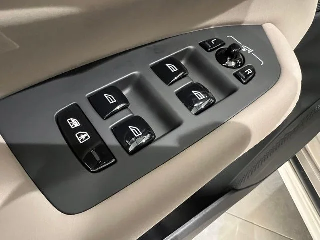 2026 Volvo XC90 Core - Photo 11
