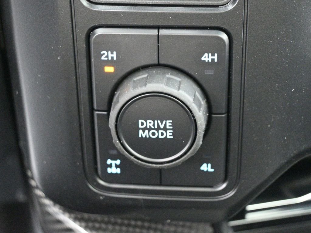 New 2026 Avalanche Ford Lariat image 21