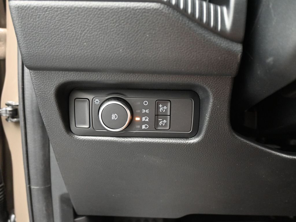 New 2025 Marsh Gray Ford XL image 12