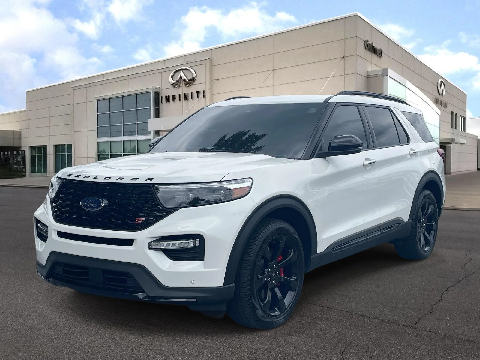 2024 Ford Explorer ST 4WD's photo