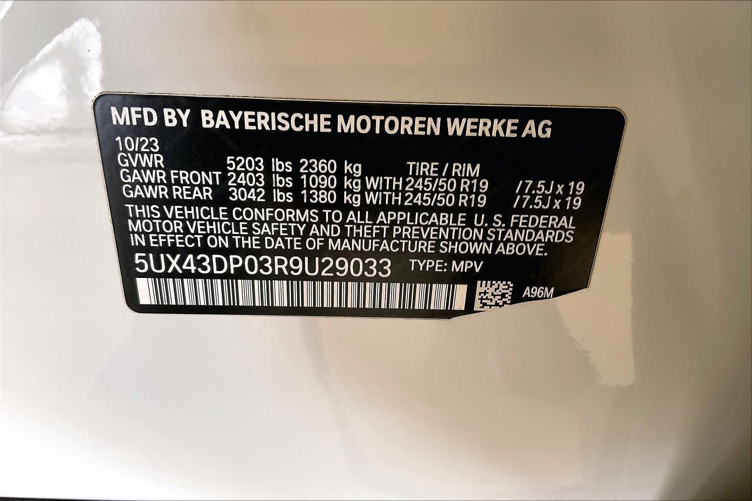 Used 2024 Mineral White Metallic BMW sDrive30i image 32
