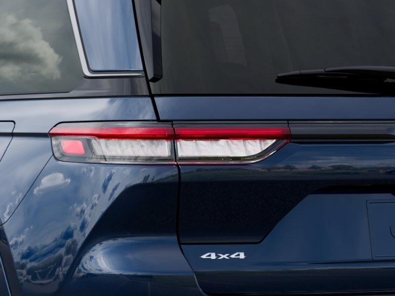 New 2026 Fathom Blue Pearl-Coat Exterior Paint Jeep Limited Reserve image 36