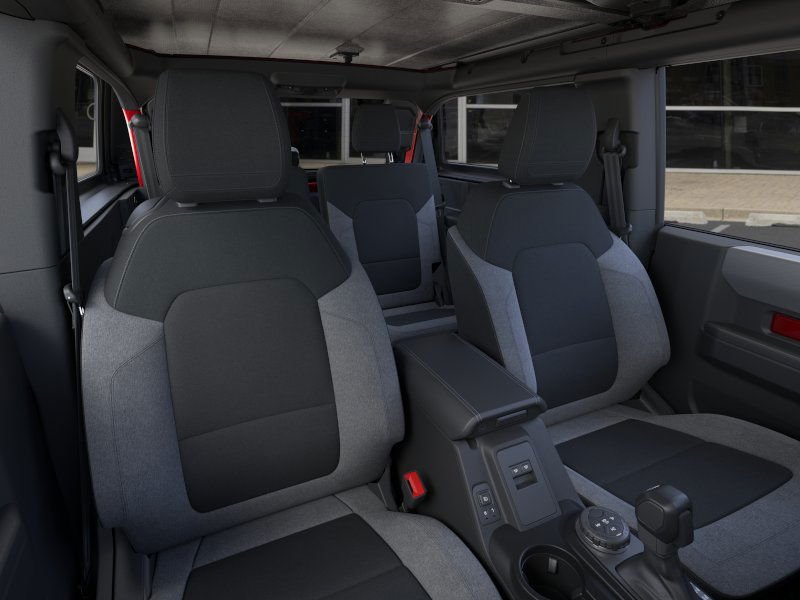 2025 Ford Bronco 2-Door Base - Photo 35