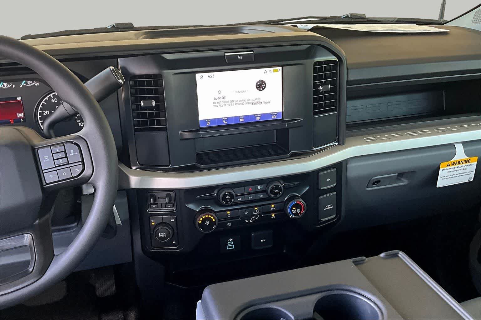 New 2026 Oxford White Ford XL image 7