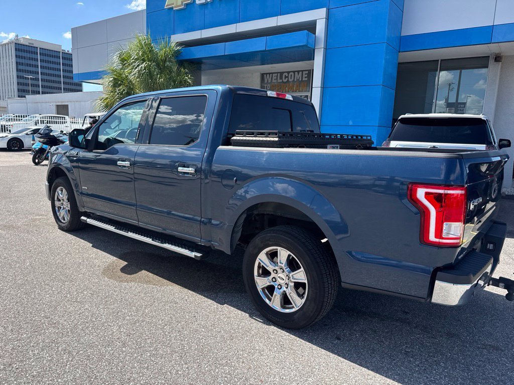 Used 2017 Blue Ford XLT image 6