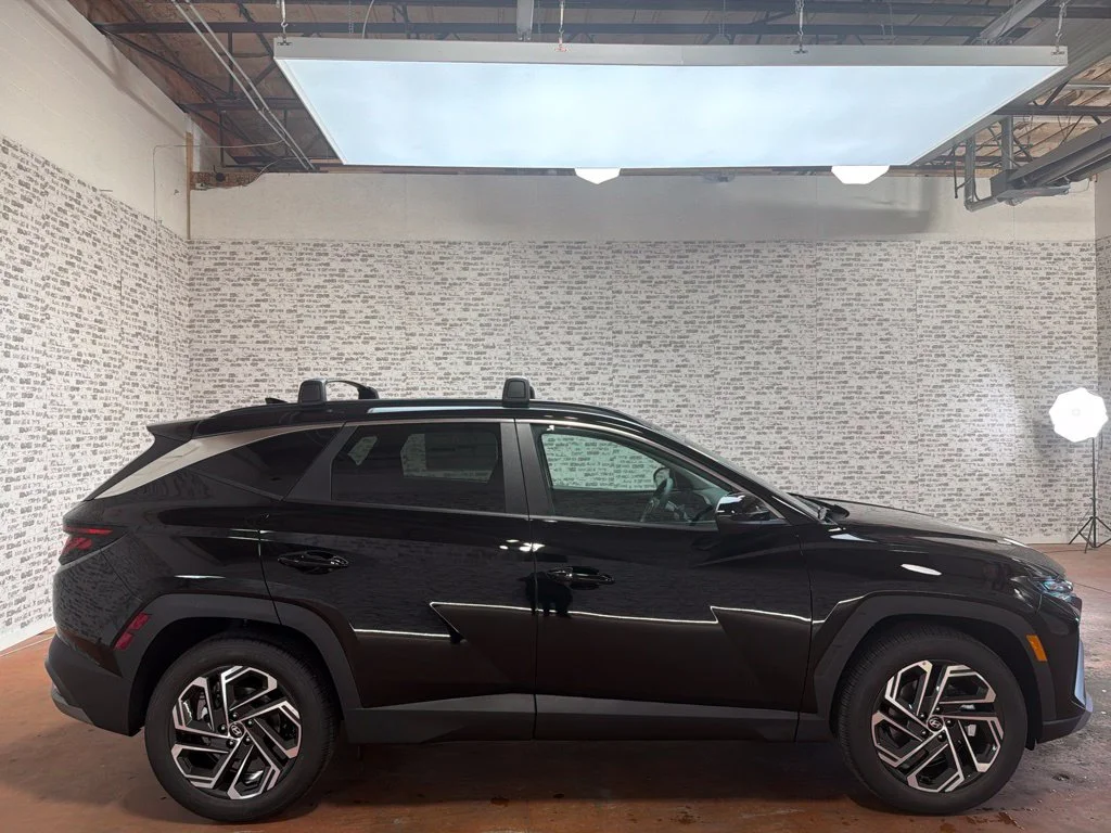 New 2026 Phantom Black Hyundai SEL Plus image 8