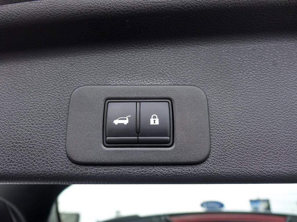 Used 2025 Gun Metallic Nissan SL image 31