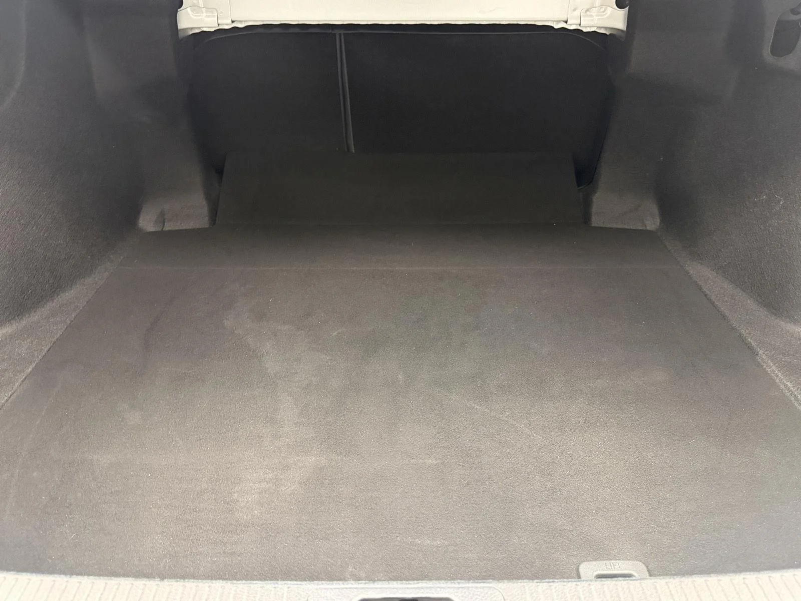 Used 2021 Wind Chill Pearl Toyota XSE image 25