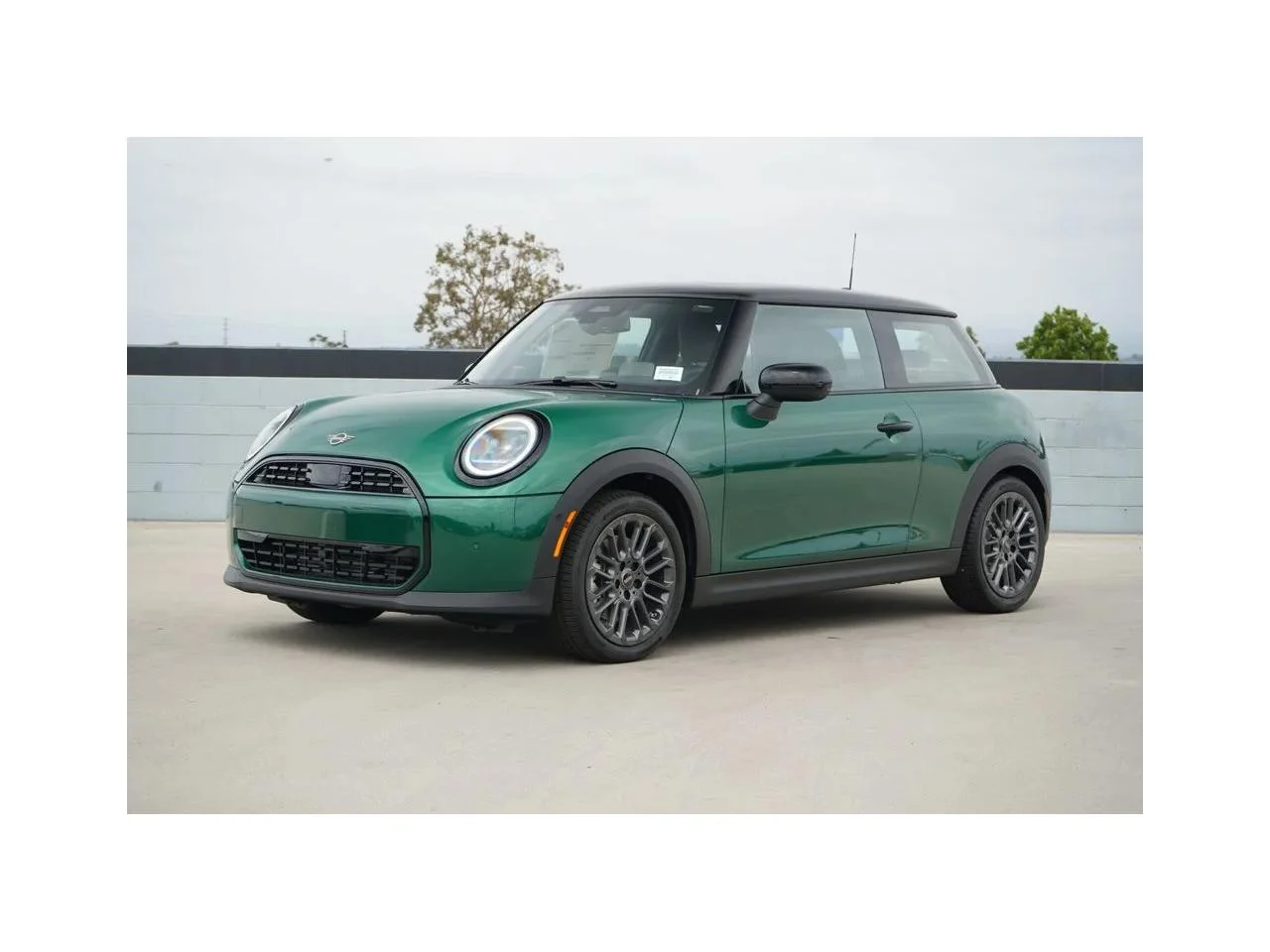 2026 MINI Hardtop's photo
