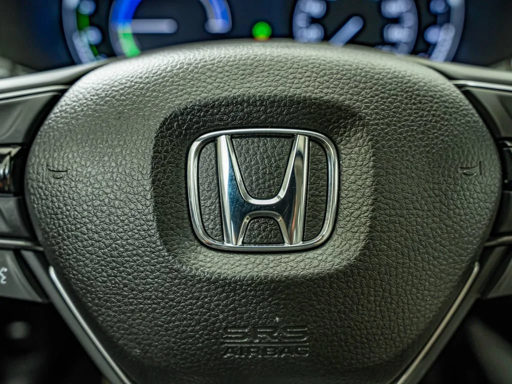 Used 2018 White Orchid Pearl Honda EX-L image 25