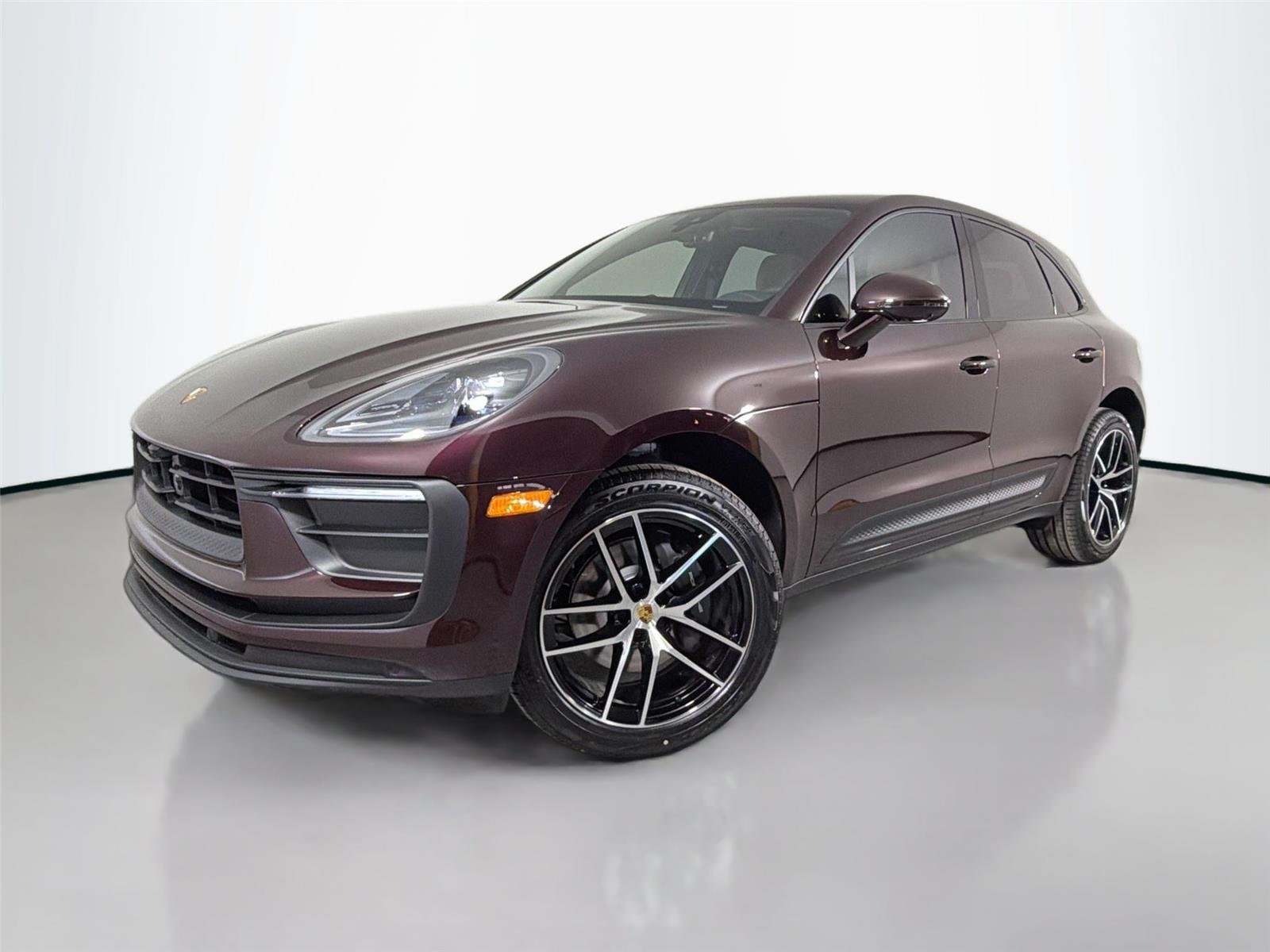 2026 Porsche Macan T's photo