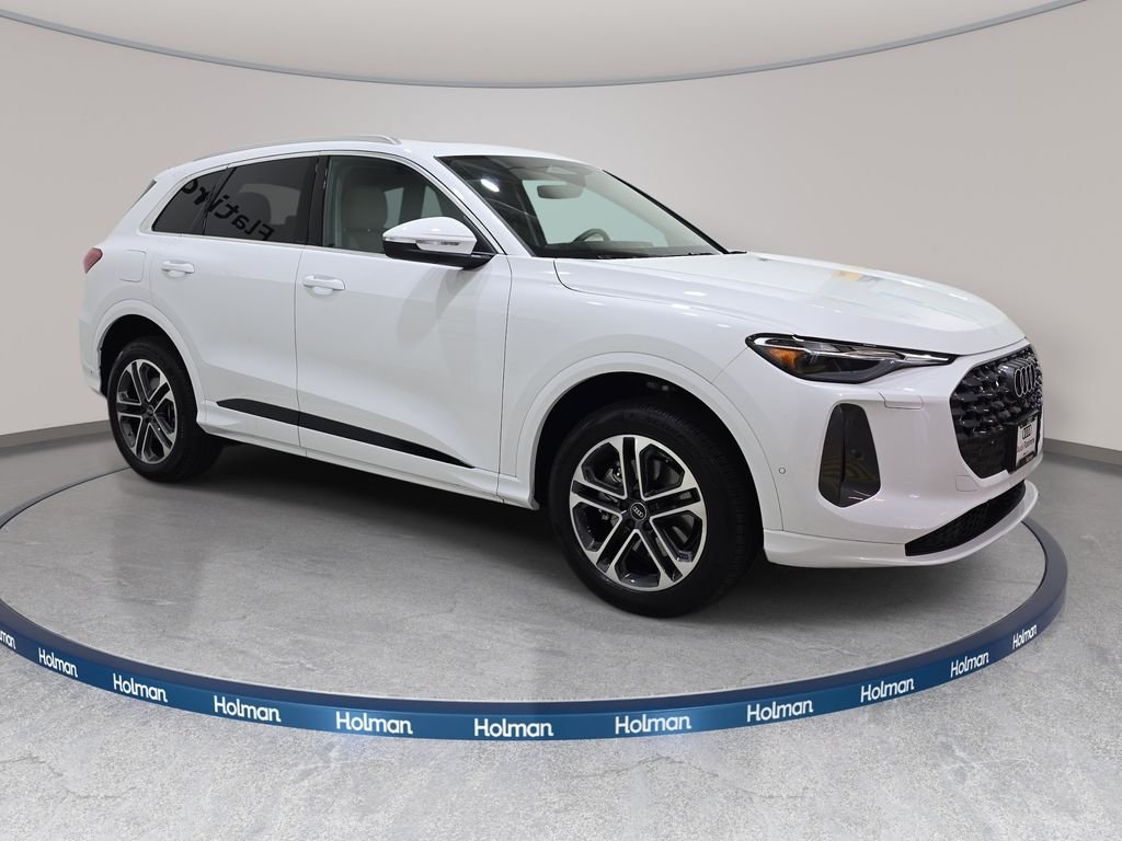 Used 2025 White Audi 2.0T Premium image 5