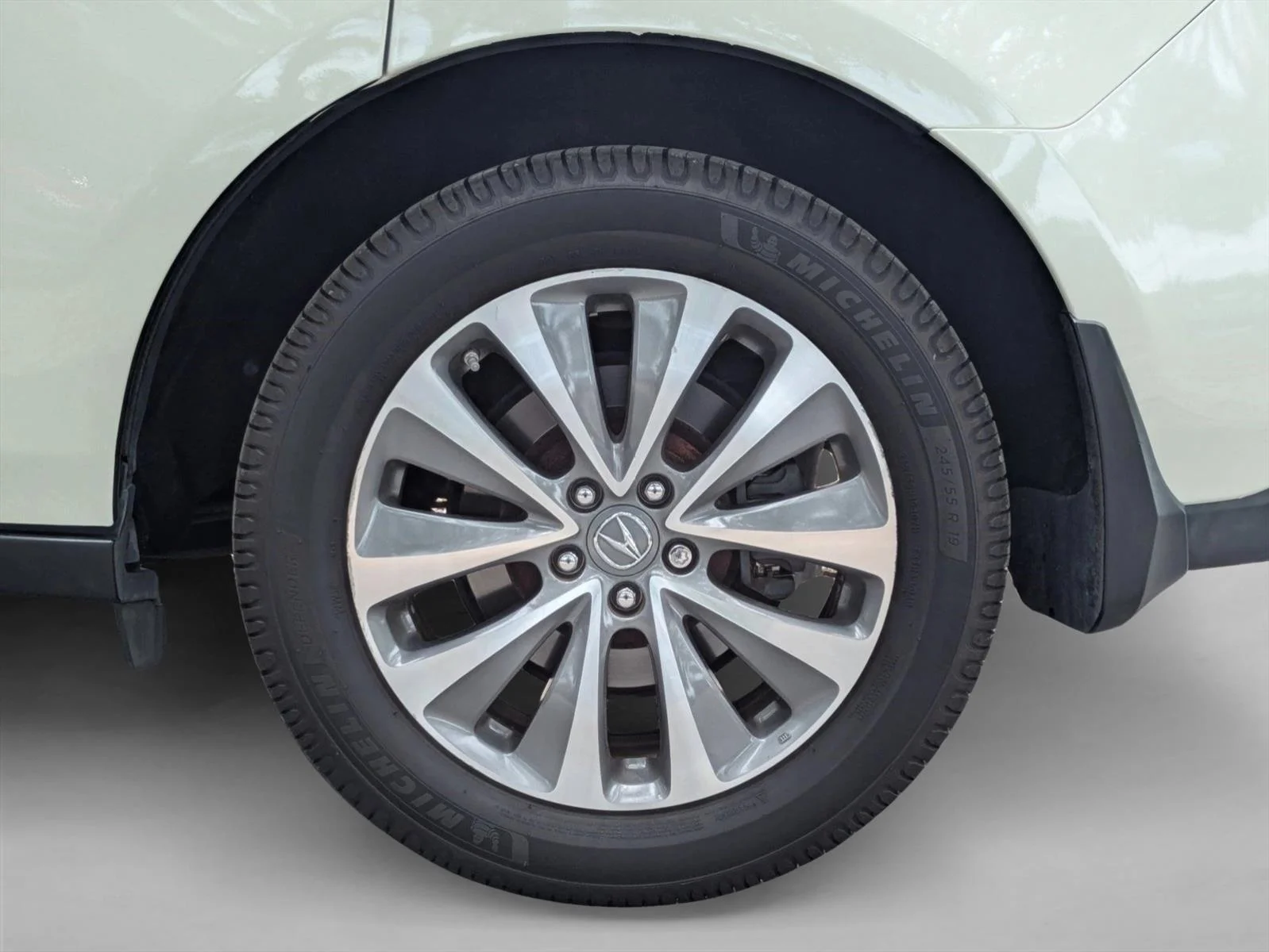 Used 2015 Silver Moon Acura Tech Pkg image 16