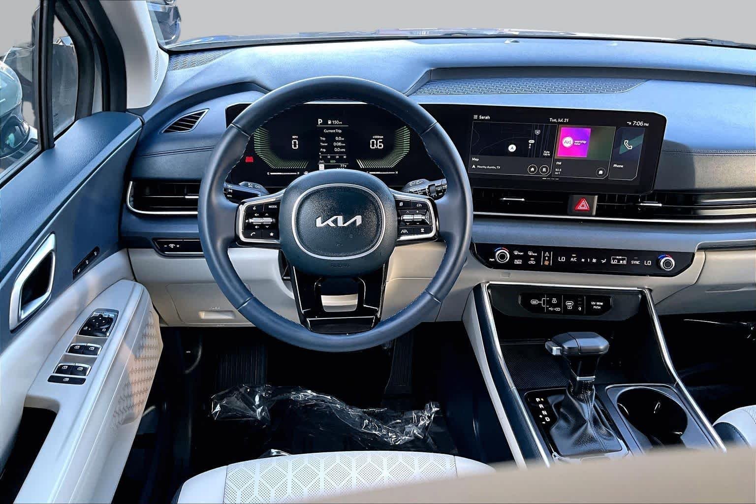 Pre-Owned 2026 Kia Carnival EX