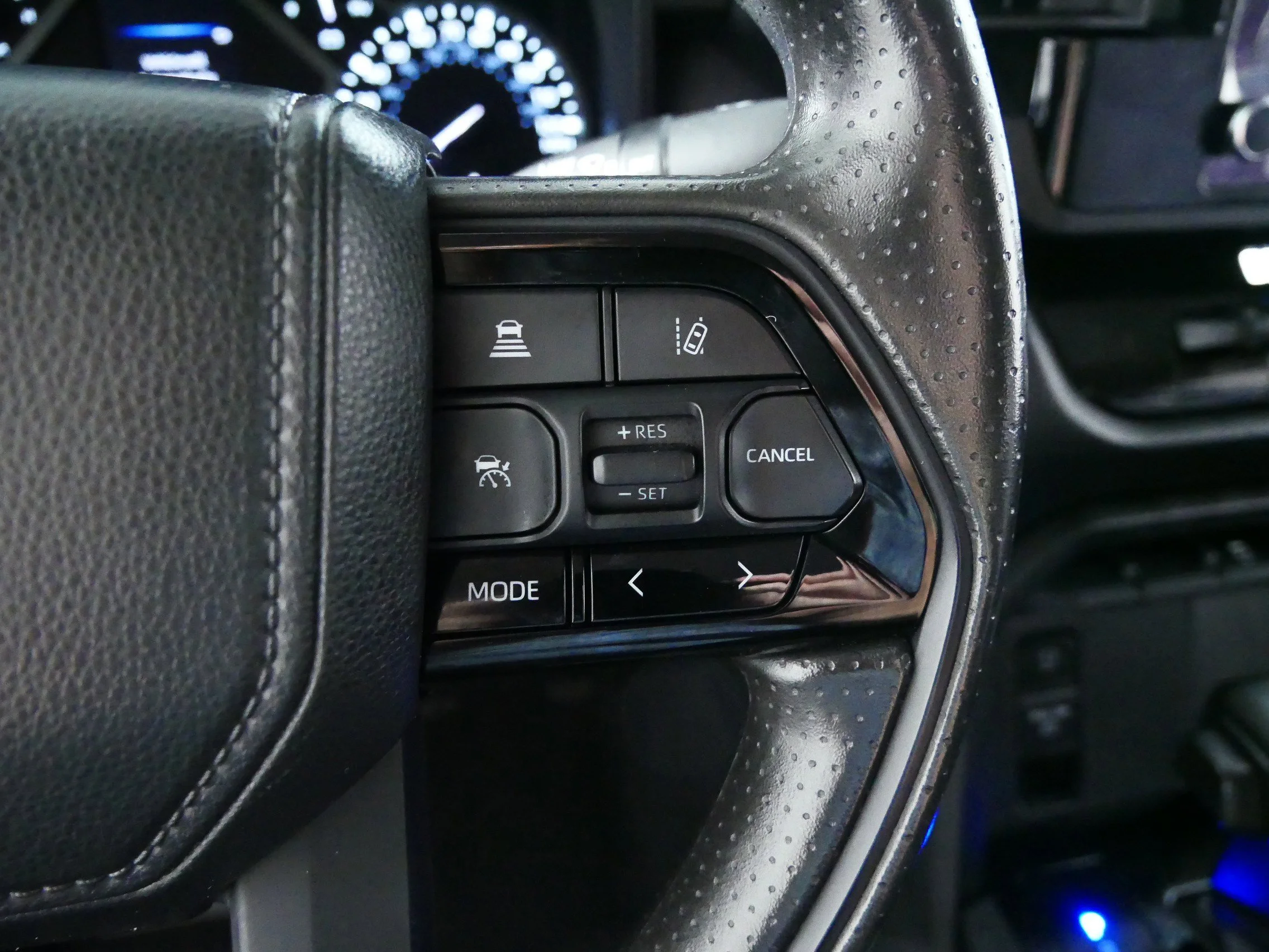 Used 2023 Ice Cap Toyota SR image 28