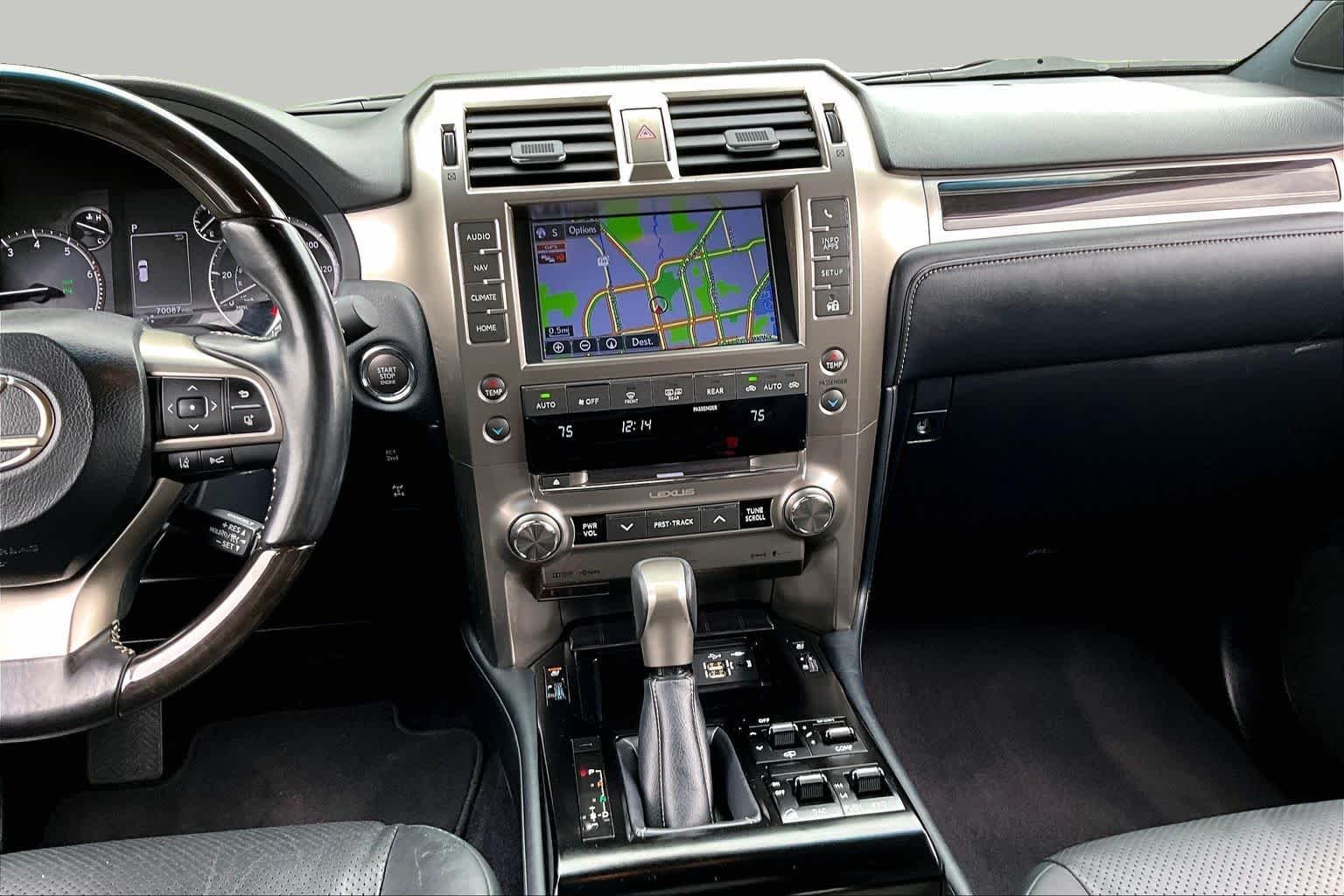 Used 2021 Starfire Pearl Lexus Luxury image 7