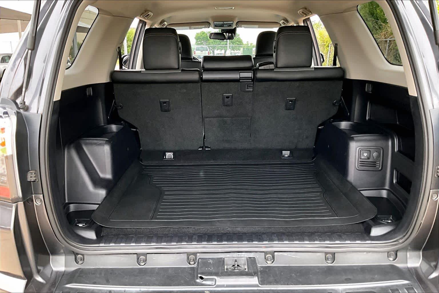 Used 2021 Magnetic Gray Metallic Toyota SR5 Premium image 30
