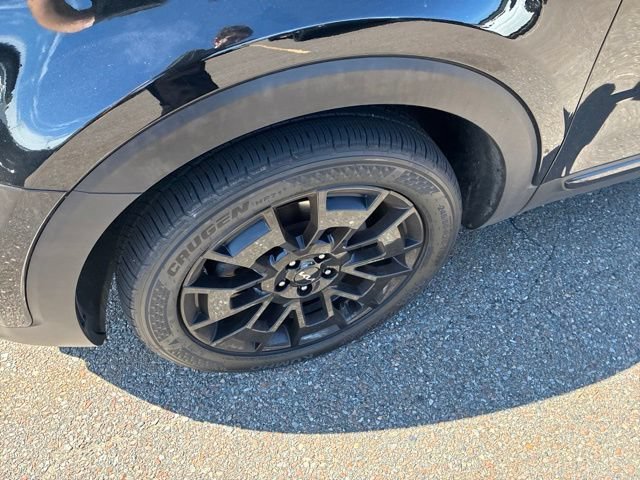 Used 2022 Ebony Black Kia SX image 9