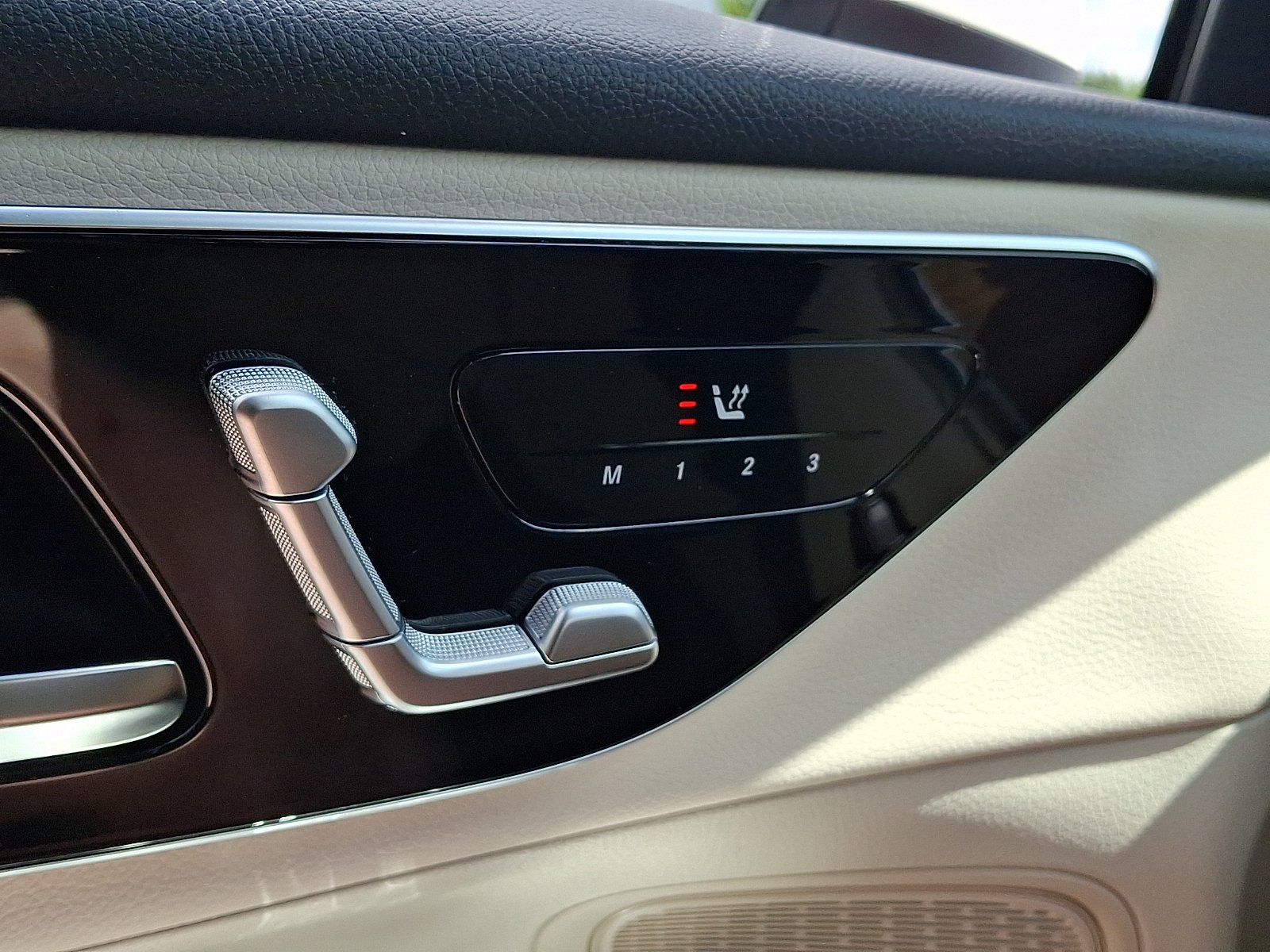 2025 Mercedes-Benz GLC Base - Photo 27