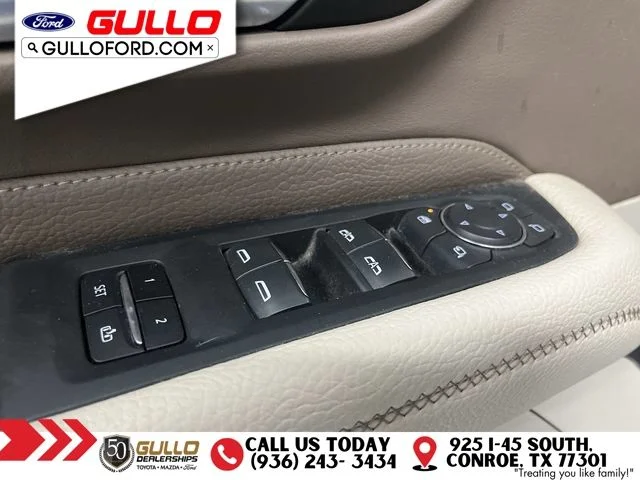 Used 2022 White Frost Tri-Coat GMC Denali image 21