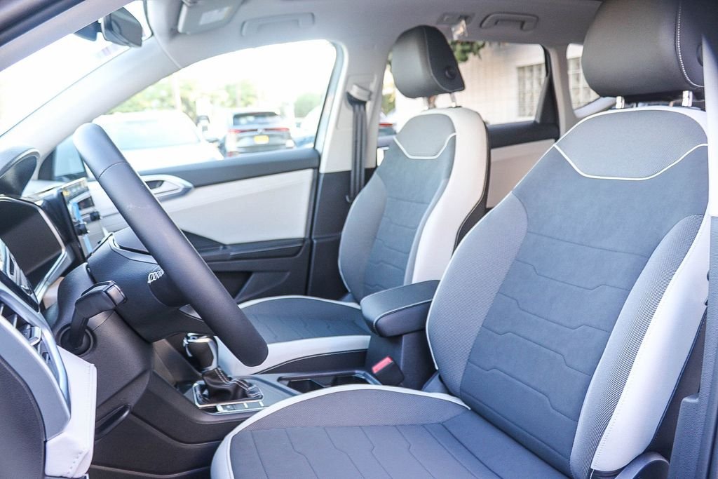 New 2026 Gray Volkswagen 1.5T SE image 17