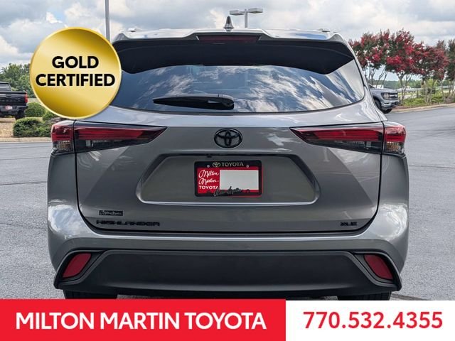 Certified Used 2025  Toyota XLE image 9