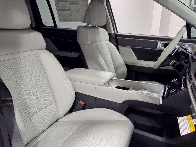 New 2027 White Hyundai SEL image 15