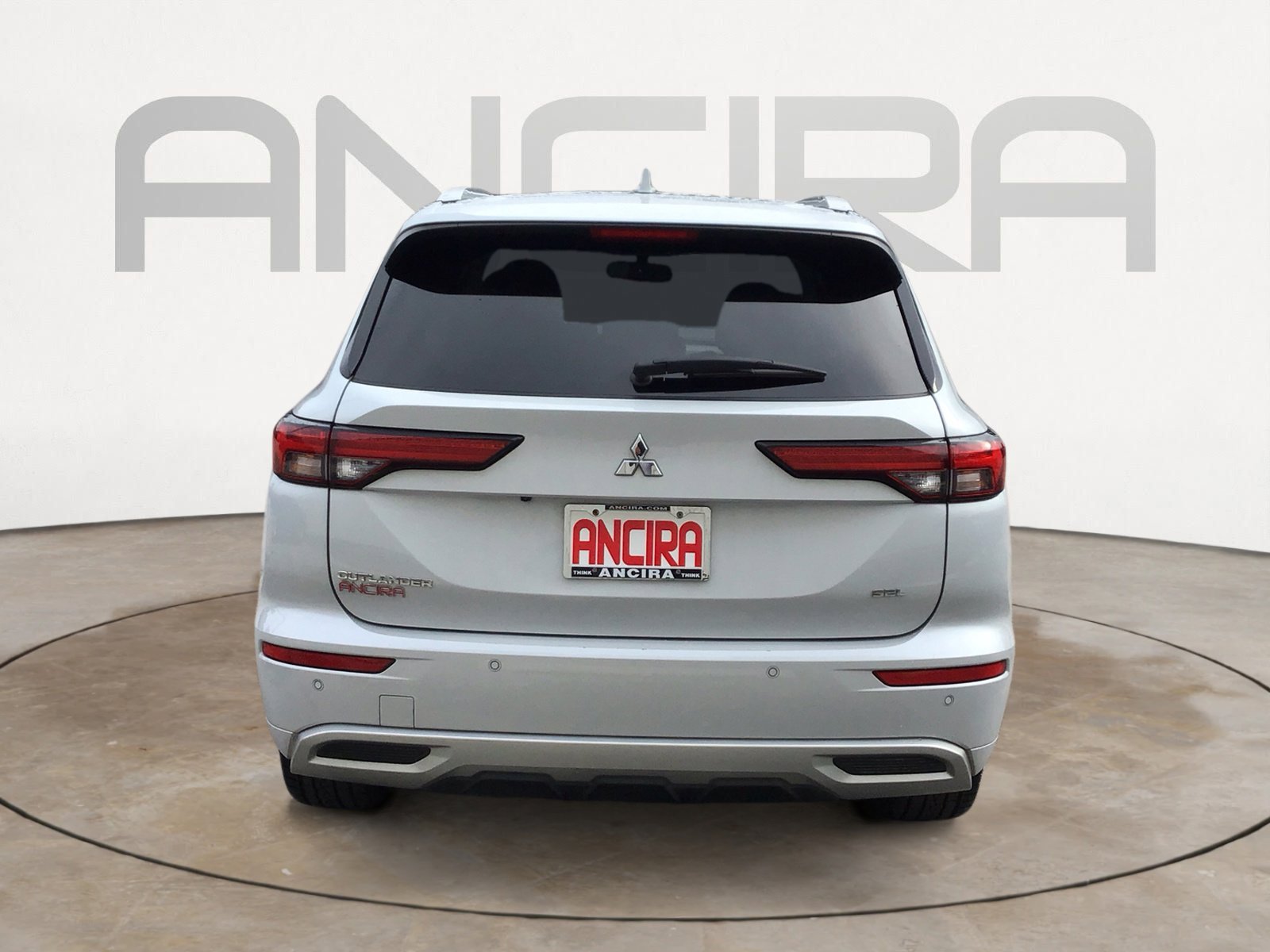 Used 2023 White Diamond Mitsubishi SEL image 11