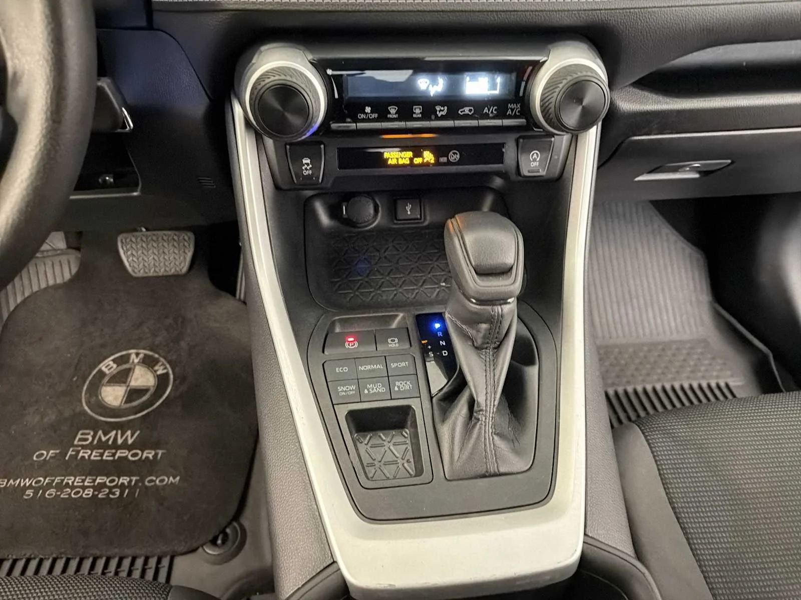 Used 2022 Midnight Black Metallic Toyota LE image 16