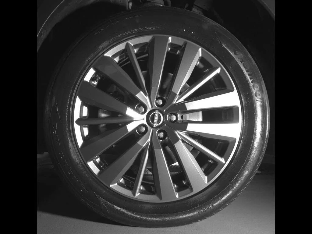 Used 2024 Super Black Nissan SL image 9