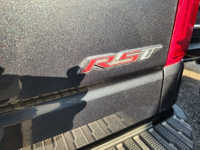 Used 2021 SHADOW GRAY METALLIC Chevrolet RST image 9