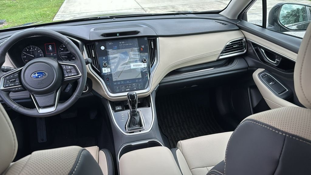 2025 Subaru Outback Limited - Photo 24