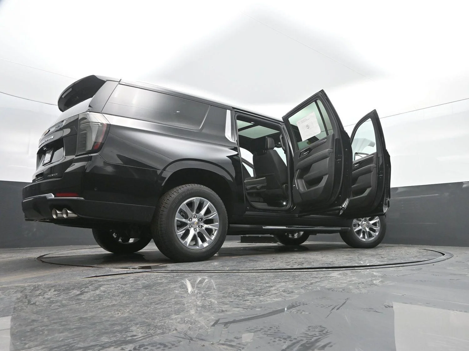 2026 Chevrolet Suburban Premier - Photo 57