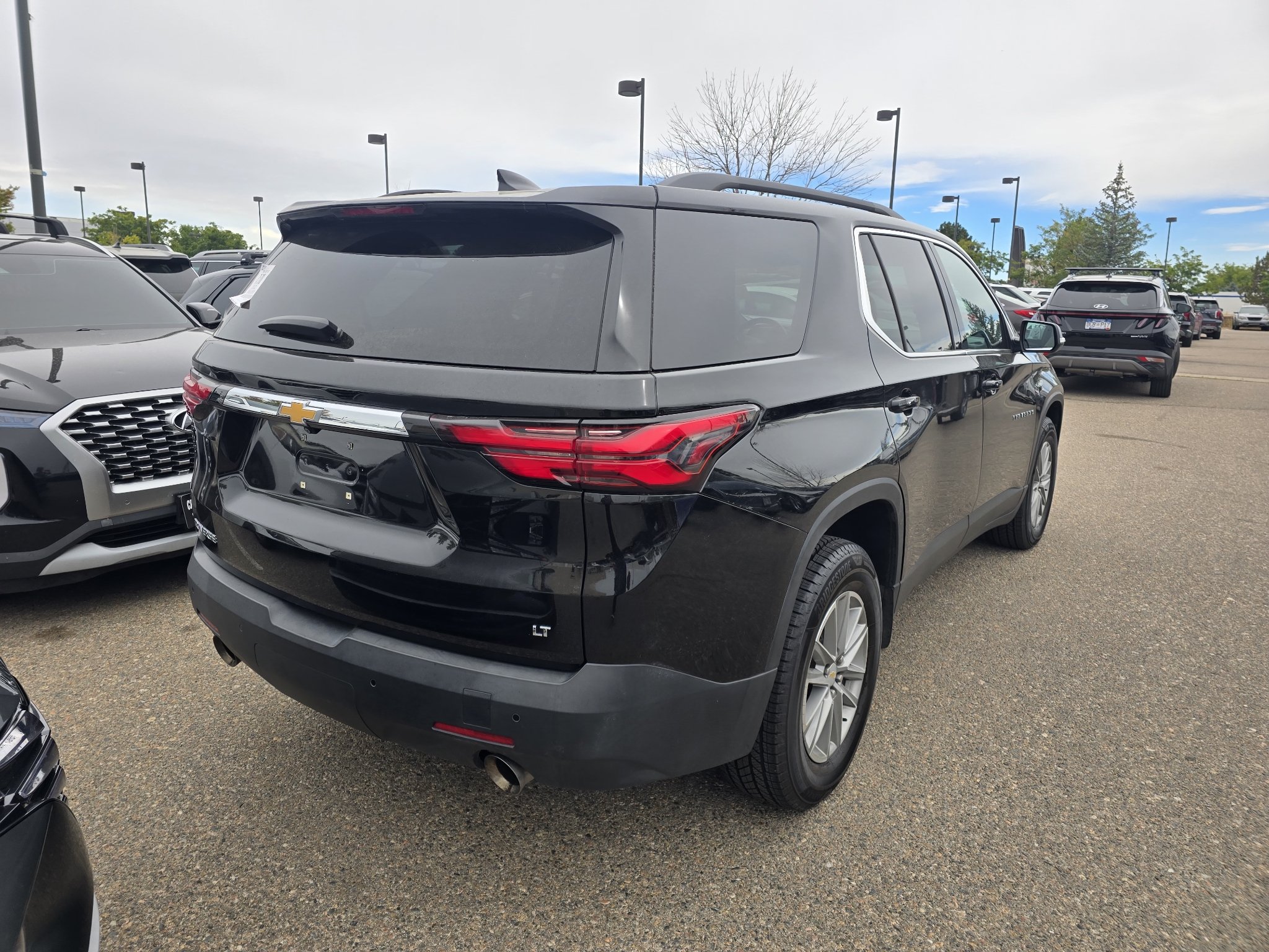 Used 2022 Mosaic Black Metallic Chevrolet LT Cloth image 16