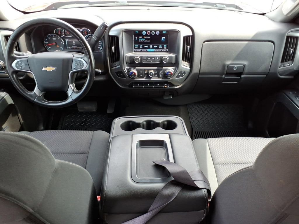 Used 2016 SIREN RED TINTCOAT Chevrolet LT image 11